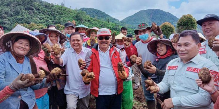 Gerakan ‘Igay Mononggoba’ Bupati Limi Ajak Warga Passi Timur Perkuat Sektor Pertanian