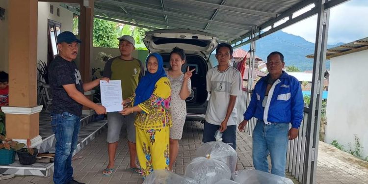 Kelompok Pembudidaya Bersinar Terima 4.750 Benih Ikan Nila