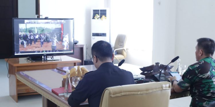 Jelang Peresmian Jalan Santiago, Bupati Boltim bersama Danrem 131/Santiago Lakukan Vidcon dengan KSAD