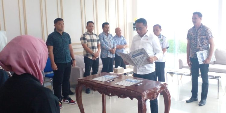 Buntut Video Viral Mayoret “Goyang Bento” Dua Kepsek SMP Dicopot