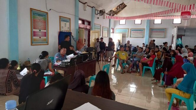 Disdukcapil Boltim Terus Lakukan Pelayanan Administrasi Kependudukan Dihari Kedua