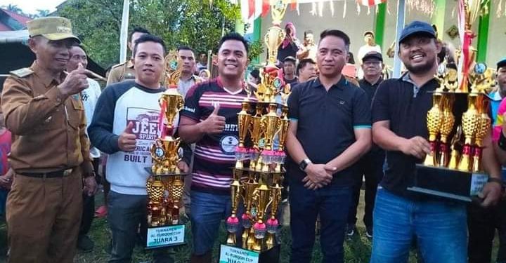 Bupati Support Olahraga Sepakbola di Boltim