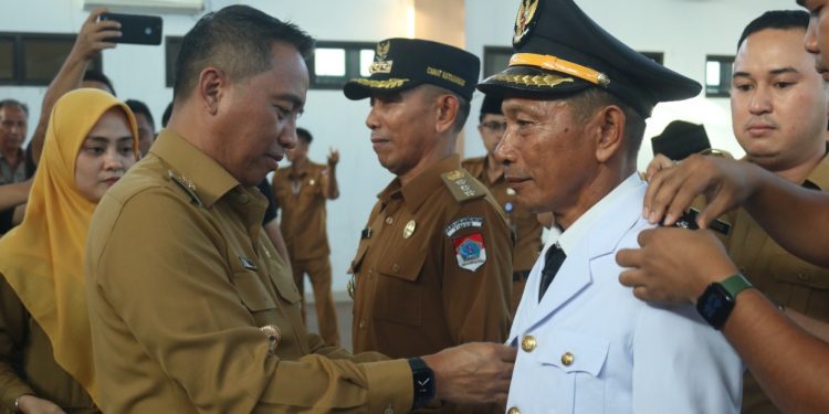 Bupati Lantik Empat Pejabat Boltim, Salah Satunya Camat Tutuyan