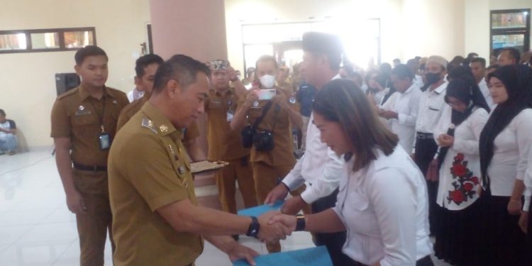 Lantik 122 Anggota BPD, Bupati Boltim Ingatkan Soal Fungsi Pengawasan