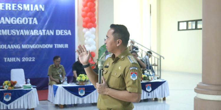 Usai Lantik 122 Anggota BPD, Bupati Boltim Beri Materi Tentang Regulasi dan Tupoksi BPD