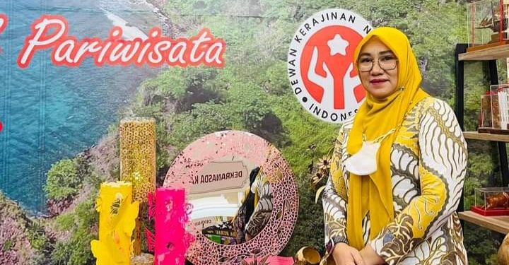 Ketua TP-PKK Boltim Hadiri Pameran Kriyanusa 2022