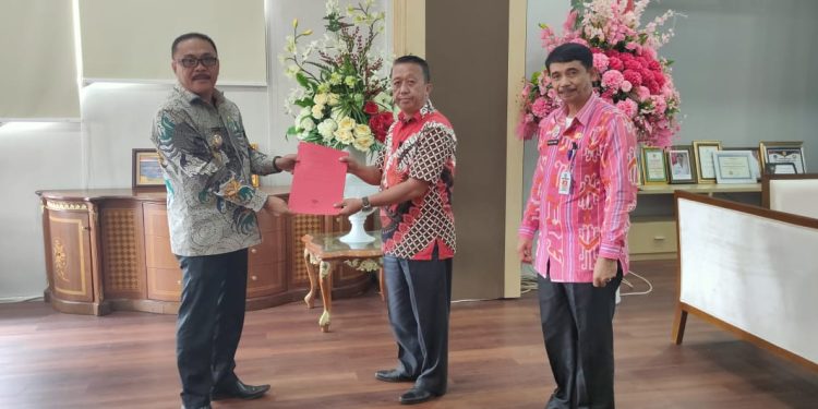 Bupati Limi Tunjuk Rukman Korompot Plt Kadis Sosial