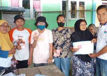 Pemdes Modayag Salurkan BLT DD kepada 90 KPM