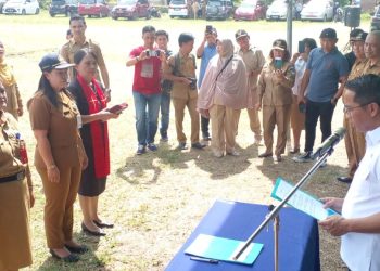 Bupati Boltim Lantik 3 Kepsek dan 17 Pengawas Sekolah