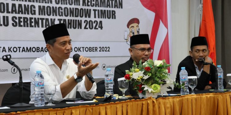 Bupati Berikan Motivasi kepada Panwascam se-Boltim yang Baru Dilantik