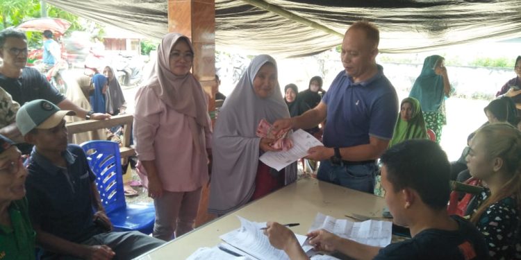 Hari ini, 987 KPM di Kecamatan Modayag Barat dan Kotabunan Terima BLT BBM, Sembako dan PKH