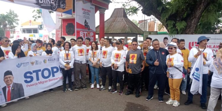 Hari Pekerja Migran Internasional, BP2MI Gelar Jalan Sehat dan Zumba hingga bagi-bagi Doorprize