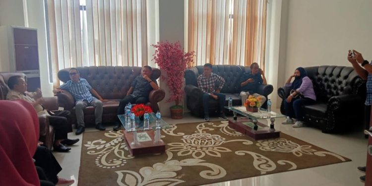 Ketua DPRD Provinsi Gorontalo Kunker di Kantor DPRD Bolsel, Bahas Tindaklanjuti Pokir