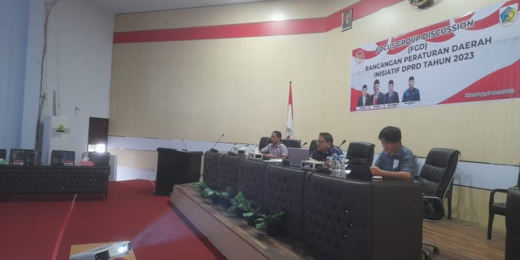 Bapemperda DPRD Kotamobagu Bahas Tiga Ranperda Insiatif