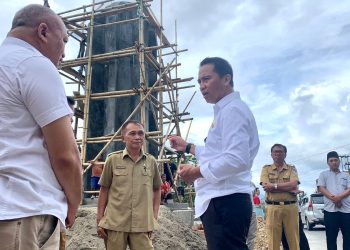 Bupati Tinjau Langsung Pembangunan Tugu Perbatasan Boltim dan Kotamobagu