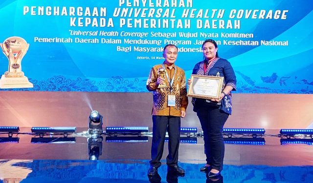 Pemkab Boltim Raih Penghargaan UHC Award 2023