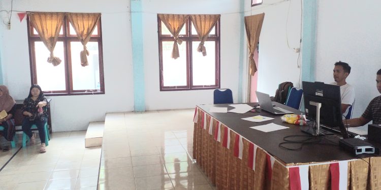 Pagi ini, Disdukcapil Boltim Kembali Buka Pelayanan Perekaman E-KTP di Kecamatan Modayag Barat