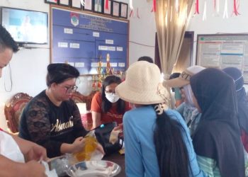 Pemdes Purworejo Bersama Disperindag Sulut Gelar Pasar Murah