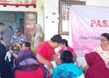 Pemdes Modayag Bersama Disperindag Sulut Gelar Pasar Murah