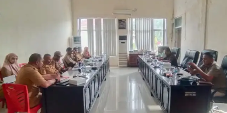 Komisi 1 DPRD Bolmut Gelar Raker Bahas Program Pelayanan Dasar Bersama 4 Instansi Pemerintah Daerah
