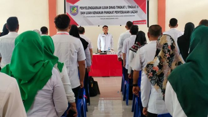 Sekda Bolmong Buka Ujian Dinas dan Penyesuaian Ijazah