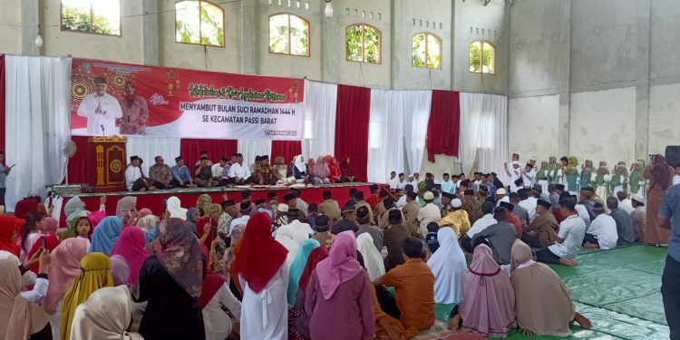 Sambut Ramadhan, Pj Bupati Limi Silaturahmi dengan Warga Passi Barat