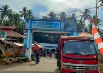 Pasar Tradisional Poyowa Kecil Ditata Ulang