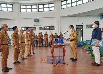 Bupati SSM Lantik Dua Kabag dan Dua Sekcam
