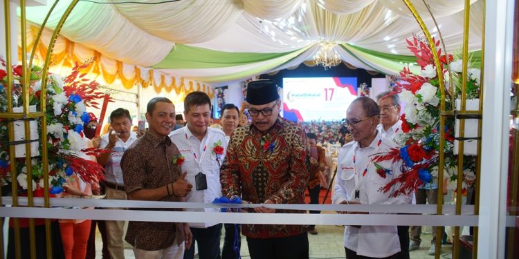 Pj Bupati Limi Resmikan Kantor Bank Prisma Dana Cabang Lolak