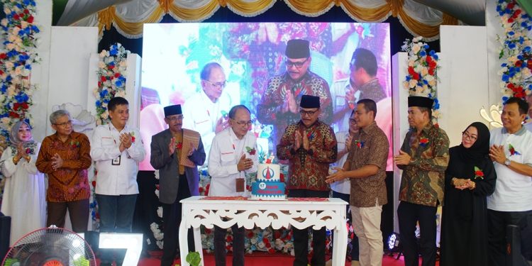 Perayaan HUT ke-17 PT Bank Prisma Dana Berlangsung Meriah