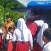 Dinas Perpustakaan Boltim Lakukan Pelayanan Mobil Perpustakaan Keliling di SDN 2 Togid