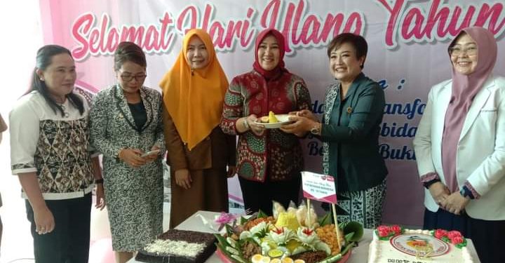 Mama Icat Hadiri Perayaan HUT ke-72 Pengurus Cabang IBI Boltim