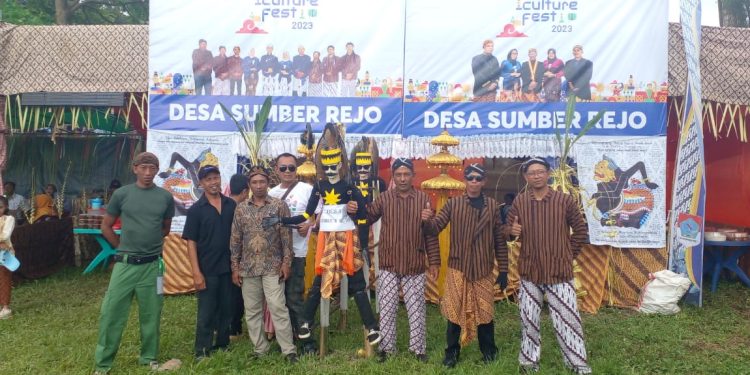 Tawarkan Menu Khas Jawa, Stand Pemdes Sumber Rejo di JCF 2023 Dipadati Pengunjung
