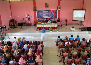 Jadi Pembicara Seminar PK KNPI Kecamatan Poigar, Feramitha Mokodompit Beri Pesan Ini
