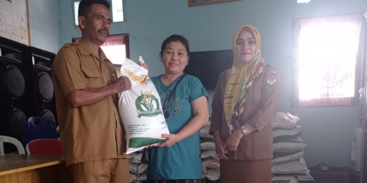 145 KPM di Desa Modayag Kembali Terima Bantuan CPP