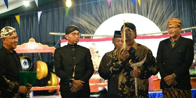 Syukuran Penganugerahan Gelar Bangsawan dari Keraton Surakarta Hadiningrat, SSM: JCF Adalah Bentuk Penghormatan Saya kepada Orang Jawa di Boltim
