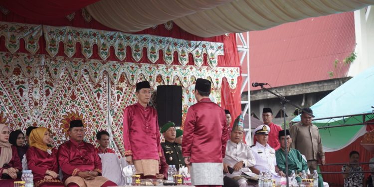 Peringati HUT Kabupaten ke-15 Tahun, Bupati Iskandar Kamaru Beberkan Capaian Hasil Pemda