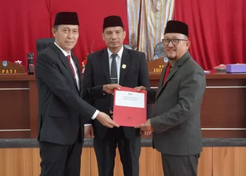DPRD Bolsel Paripurnakan Dua Ranperda Jadi Perda