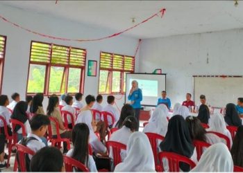 Ketua DPD KNPI Bolmong Paparkan Materi Leadership Kepemimpinan pada Siswa SMK Negeri 1 Bolaang