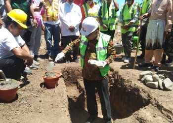 Letakan Batu Pertama Pembangunan Gedung Perpustakaan, Ini Pesan Bupati Limi