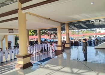 Kukuhkan 36 Anggota Paskibraka, Ini Harapan Bupati Limi