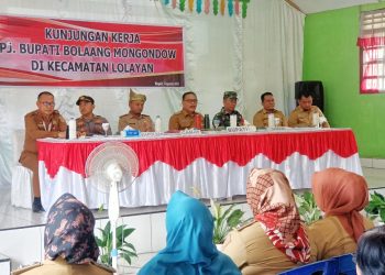 Kunjungan Kerja di Kecamatan Lolayan, Ini Pesan Bupati Limi Mokodompit