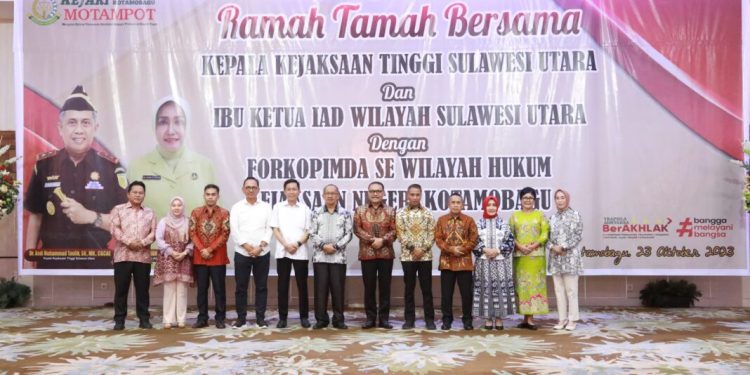 Pj Bupati Limi Hadiri Ramah Tamah Kajati Sulut