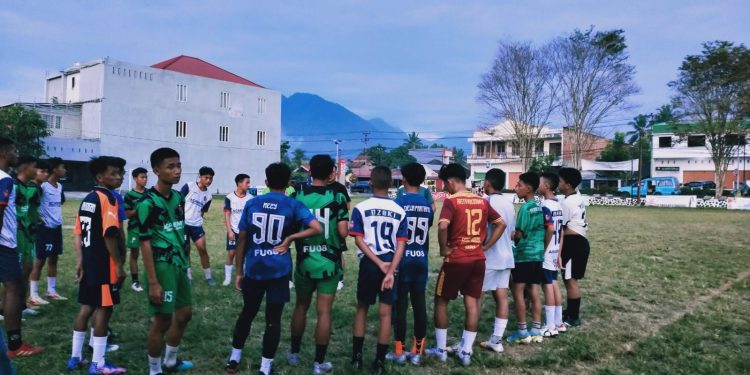 Tim Kotamobagu Matangkan Persiapan pada Turnamen Sepak Bola Soekarno Cup U-17