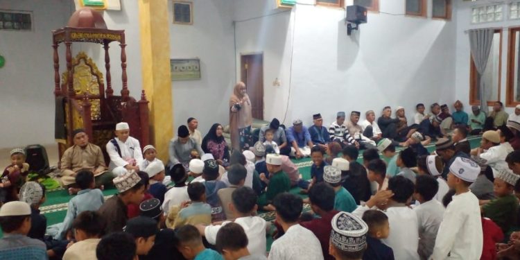 Pemdes Modayag II Bersama Masyarakat Peringati Maulid Nabi Muhammad SAW di Masjid Al Hayatul Islam