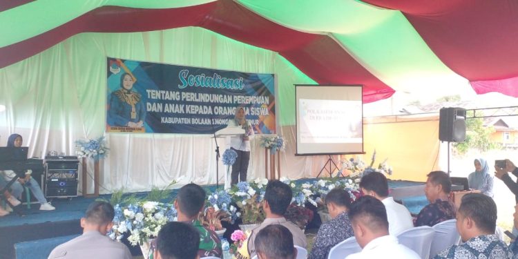 Mama Icat Hadiri Sosialisasi Perlindungan Perempuan dan Anak kepada Orang Tua Siswa di Kecamatan Modayag