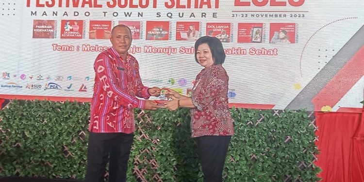Dinas Kesehatan Bolmong Raih Penghargaan Terbentuknya Pokjanal Posyandu 2023