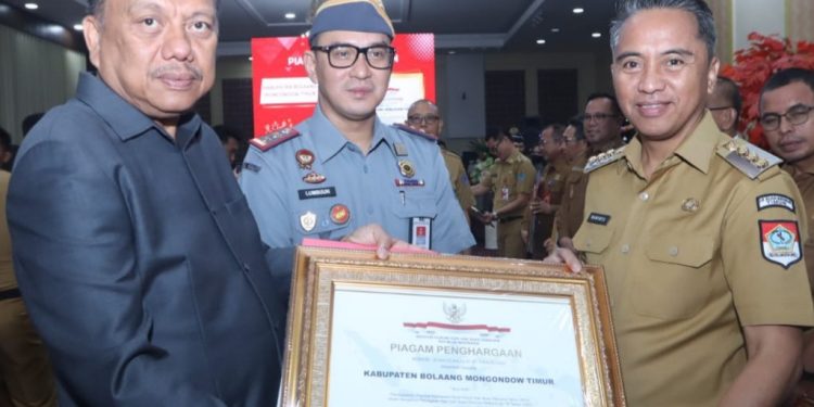 Pemkab Boltim Raih Penghargaan Kabupaten Peduli HAM dari Kemenkumham