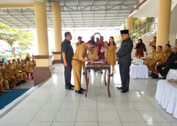 Pj Bupati Limi Mokodompit Pimpin Sertijab Sekda Bolmong