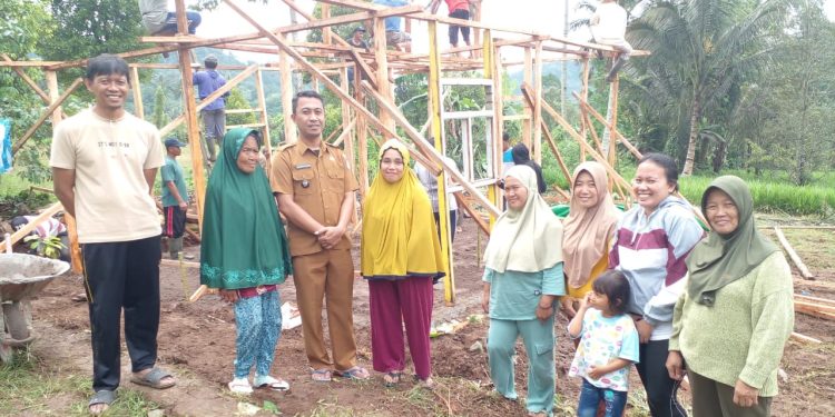 Pemdes Sumber Rejo Anggarkan 40 Juta DD untuk Bangun 4 Rumah Keluarga Miskin